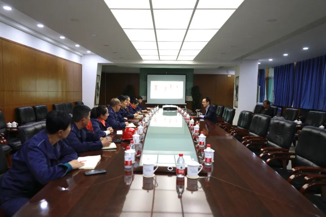 杨柳青与中国科学院山西煤炭化学研究所赵杰座谈交流